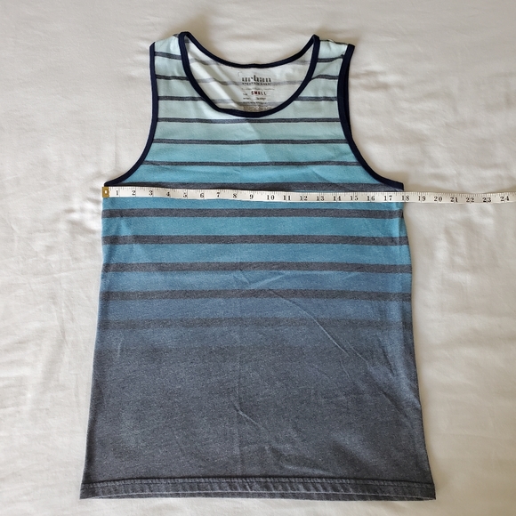 Urban Pipeline (Kohl's) Striped Tank Top, S, Blue Gradient - Picture 2 of 4